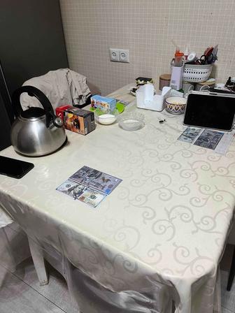 Продам стол 115х80