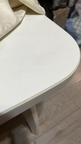 Продам стол 115х80