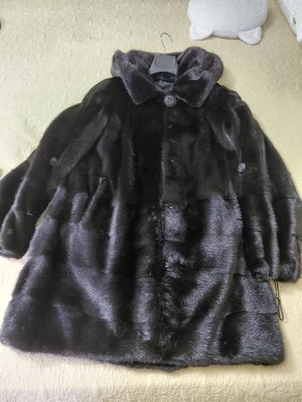 Натуральная,норковая шуба