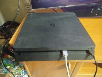 Playstation 4 Slim 1TB