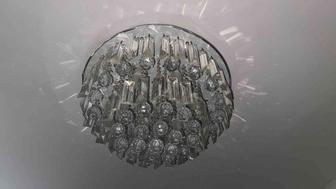 Люстры потолочные