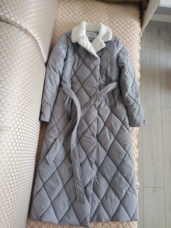 Пуховик новый, зимний.