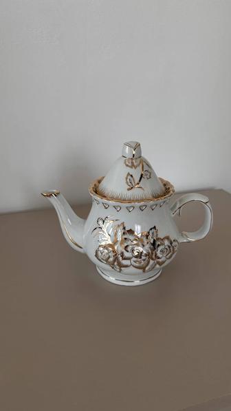 Чайник Porcelain