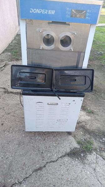 Продам мороженный аппарат