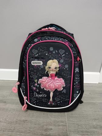 Продам ортопедический школьный рюкзак для девочки