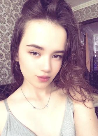 Официант / официантка