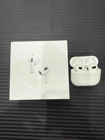 Продам оригинальные наушники AirPods 3