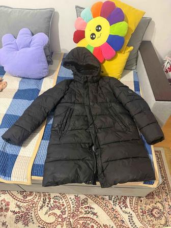 Продам зимнюю куртку кофту в подарок