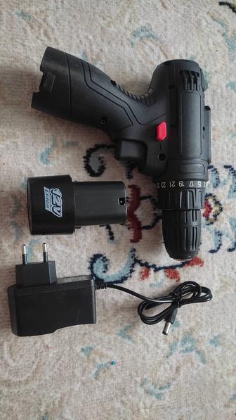Беспроводный шуруповёрт 12 v