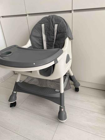 Детский стульчик для кормления