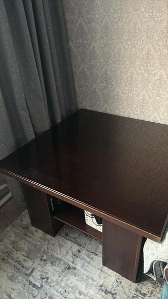 Продам стол