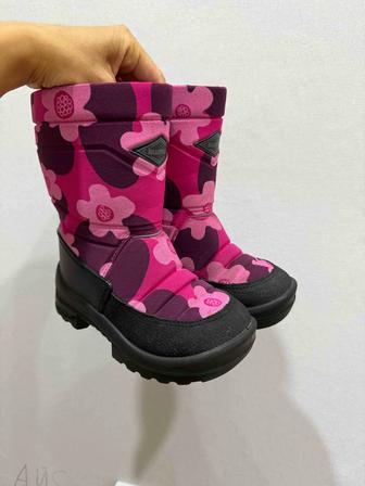 Продам зимние дутики kuoma