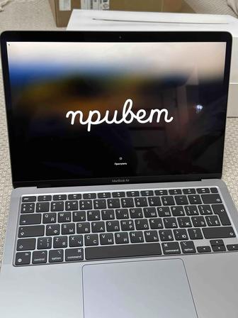 Продам MacBook Air 13 8/256GB