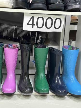 Резиновые сапоги женские