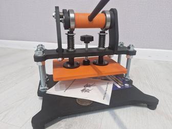 Пресс для вырубки и тиснения кожи Affe профи 3/ ручной пресс