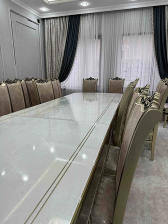 Стол 5.5м стулья 22шт сатылады