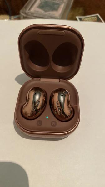 Galaxy buds live