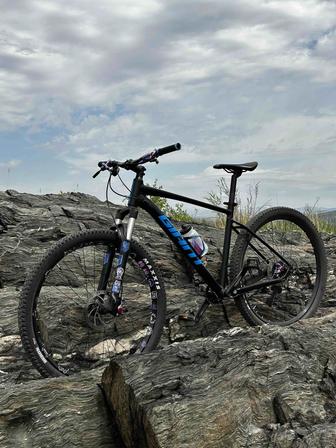 Продам велосипед Giant talon 1