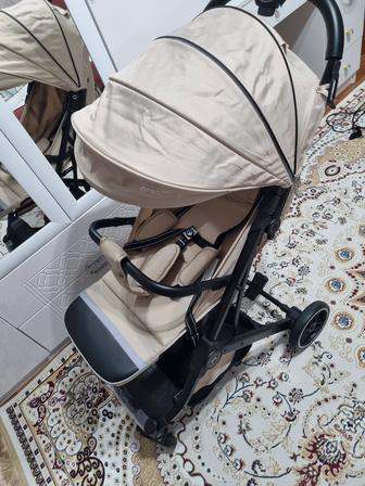 Коляска прогулочная Ining baby K322 PRO