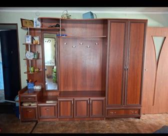 Продам шкаф в прихожую
