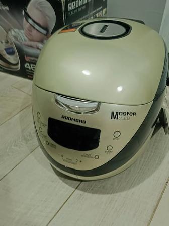 Мультиварка Redmond rmc- m150