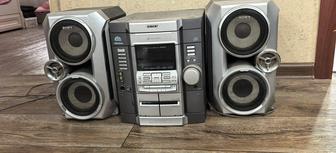 Музыкальный центр