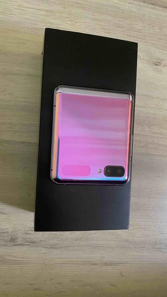 Galaxy Z FLIP