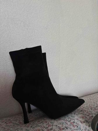 Каблук шпилька