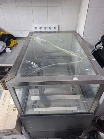 Продается стеклянный холодильник