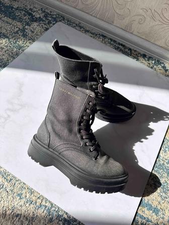 Продам демисезонные ботинки Tommy Hilfiger в оригинале!