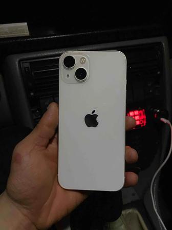 Продаю Айфон 13