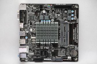 BGA GIGABYTE GA-J1800N-D2H 2x DDR3L SO-DIMM