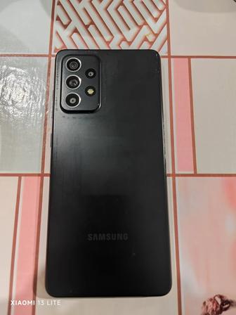 Продам смартфон Samsung Galaxy A52.