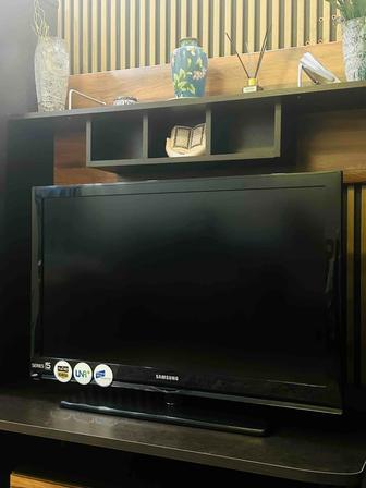 Телевизор Samsung 37, Full HD, 1080p, Series 5 (без Smart)