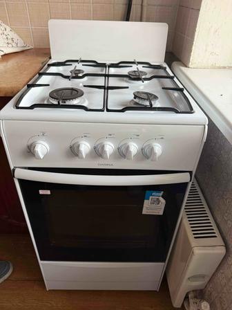 Продам газ плиту Дарина