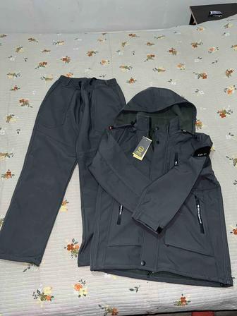 Продам Спортивный Костюм