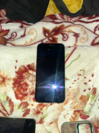 Продам айфон 12 про 256
