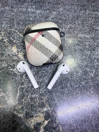 Продам беспроводные наушники AirPods 2