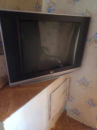 Продам телевизор