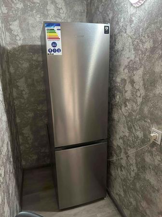 Продам Холодильник Dauscher в отличном состоянии