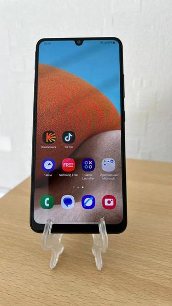 Продам хороший телефон