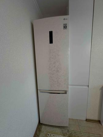 Холодильник LG