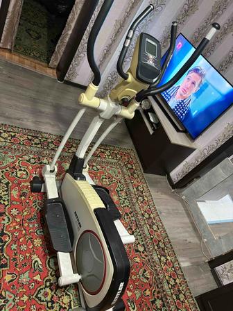 Тренажер эллипс фирмы Kettler