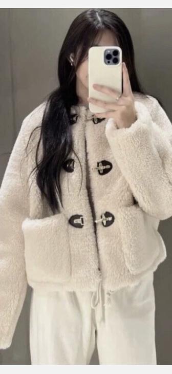 Стильная куртка ZARA WOMAN