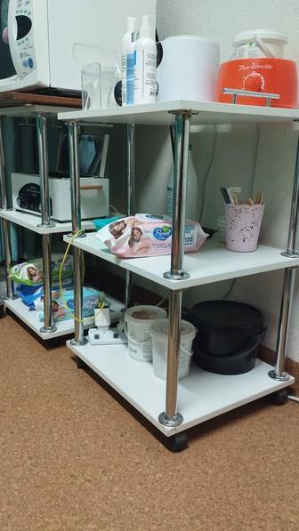 Этажерка для салона красоты