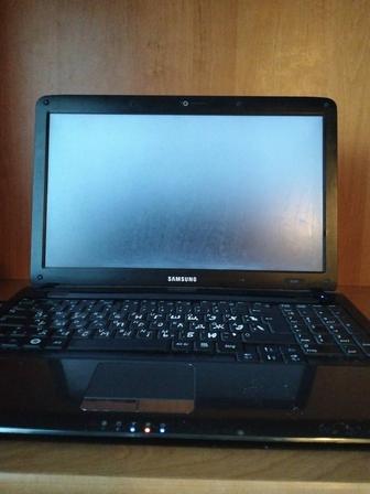 Ноутбук Samsung model/NP-R540.В хорошем рабочем состоянии. 2010 года