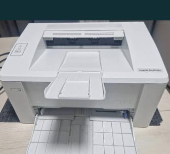 Продам принтер HP Lasser Led 102 a