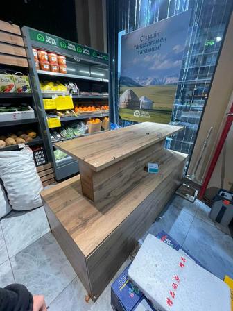 Продам стиллажи для магазина