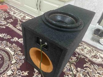 Сабвуфер почти новый