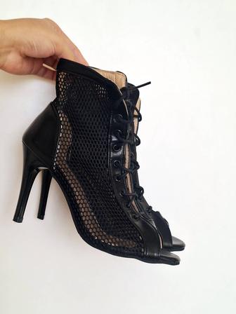 Продам туфли high heels